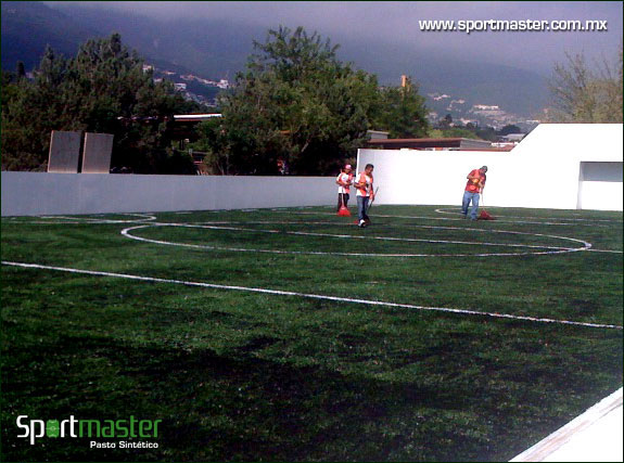 Pasto sintetico colegio mat